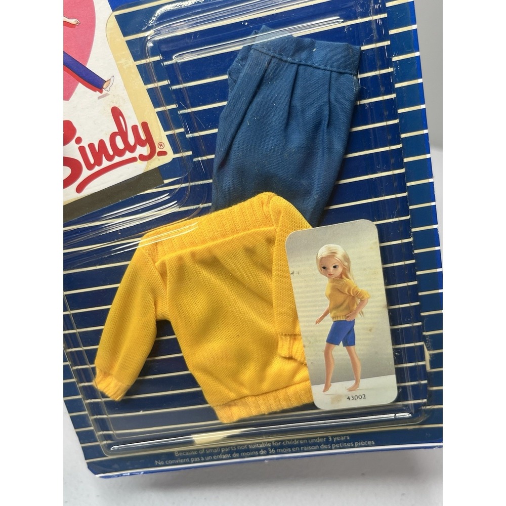 Vtg Pedigree Sindy Doll Casuals Outfit 43002 Yellow Blue NOS - Picture 2 of 3